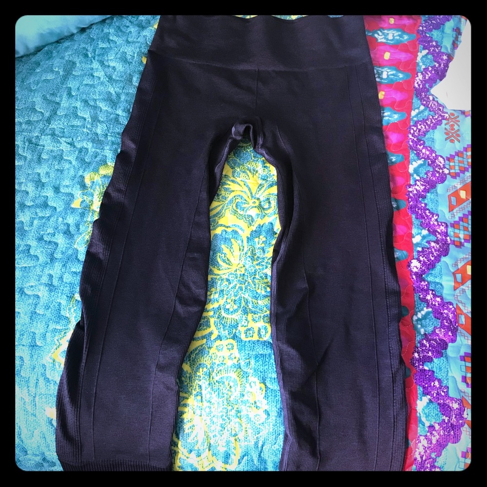 Lululemon Ebb to Street tights